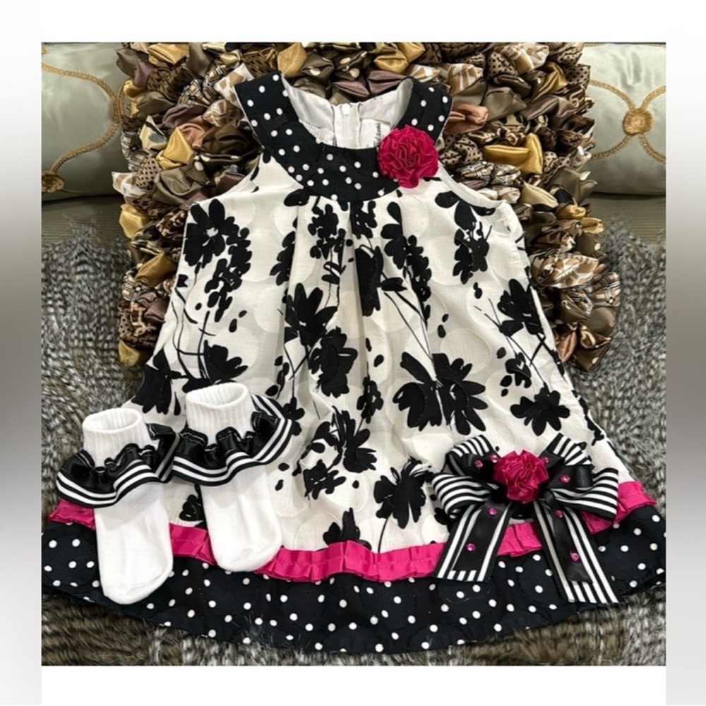 Rare Editions kids dress size 2T & socks and bow price is firm